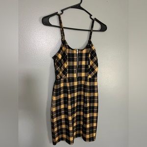 Yellow and black plaid dress, quarter zip